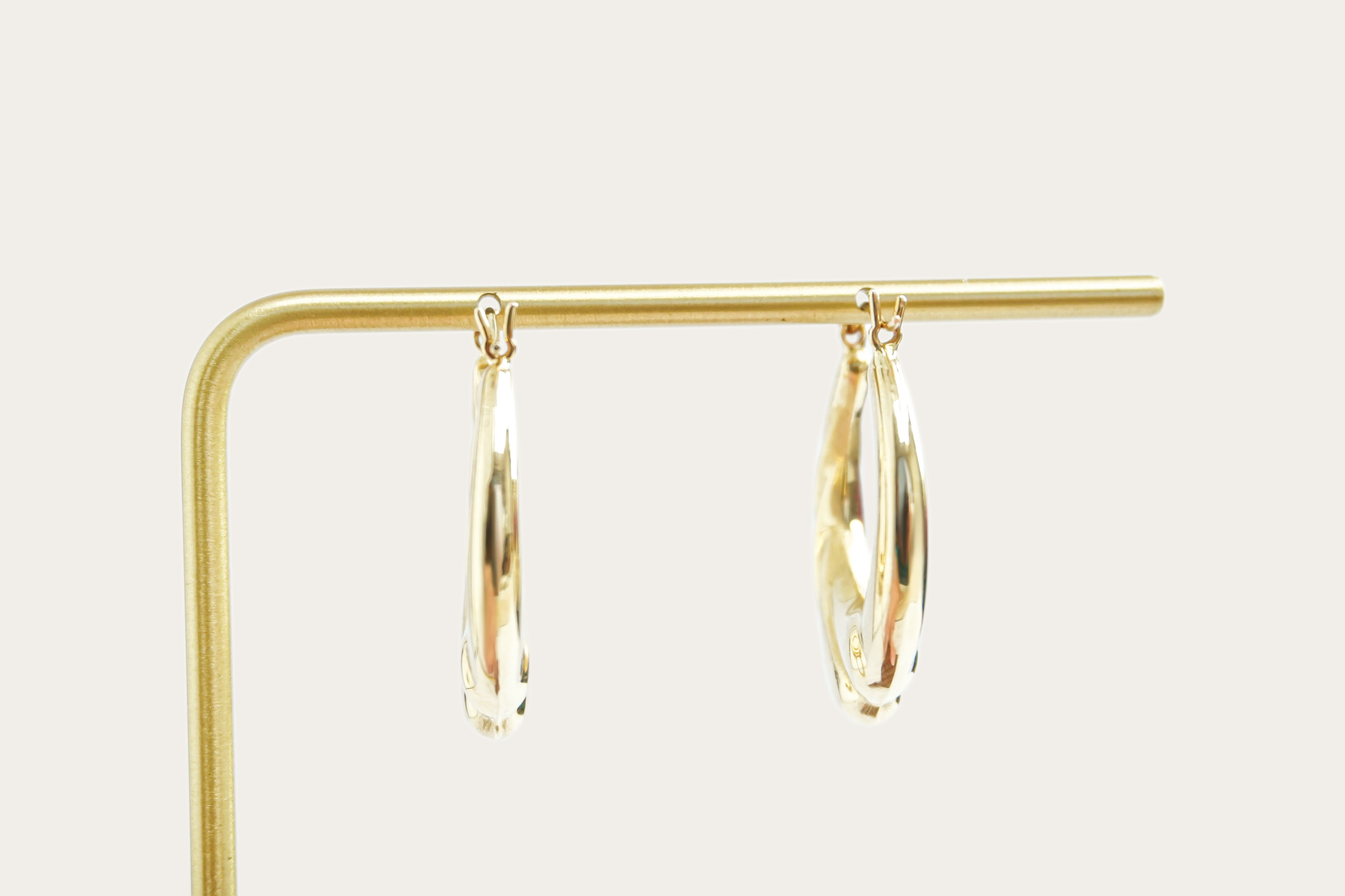 Hollow Oval Hoop Gold Earrings